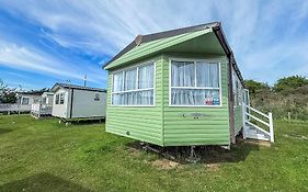 Lovely 8 Berth Caravan At Sunnydale In Lincolnshire Ref 35239S