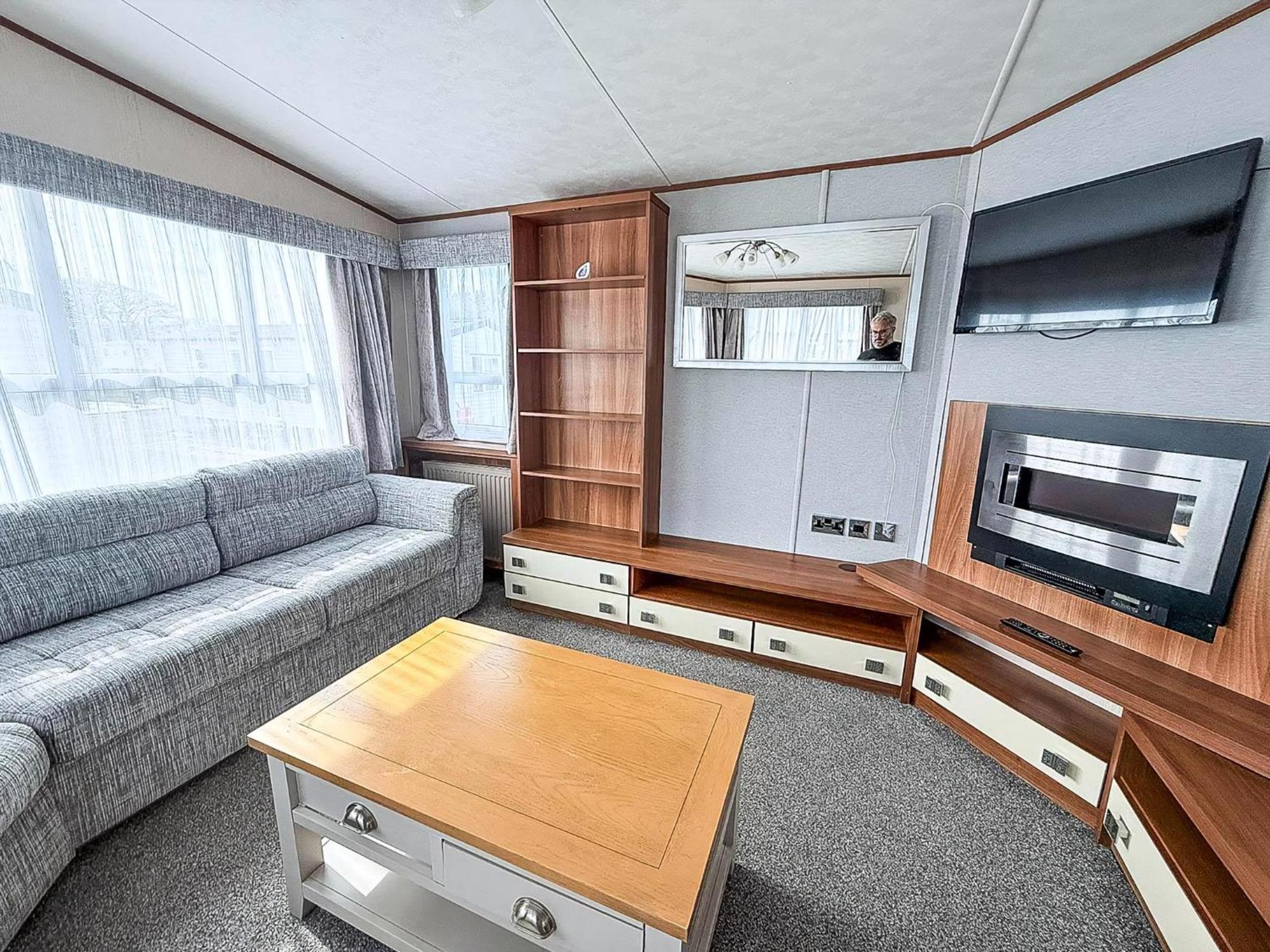 Lovely 8 Berth Caravan At Sunnydale In Lincolnshire Ref 35239S Louth  Exterior photo