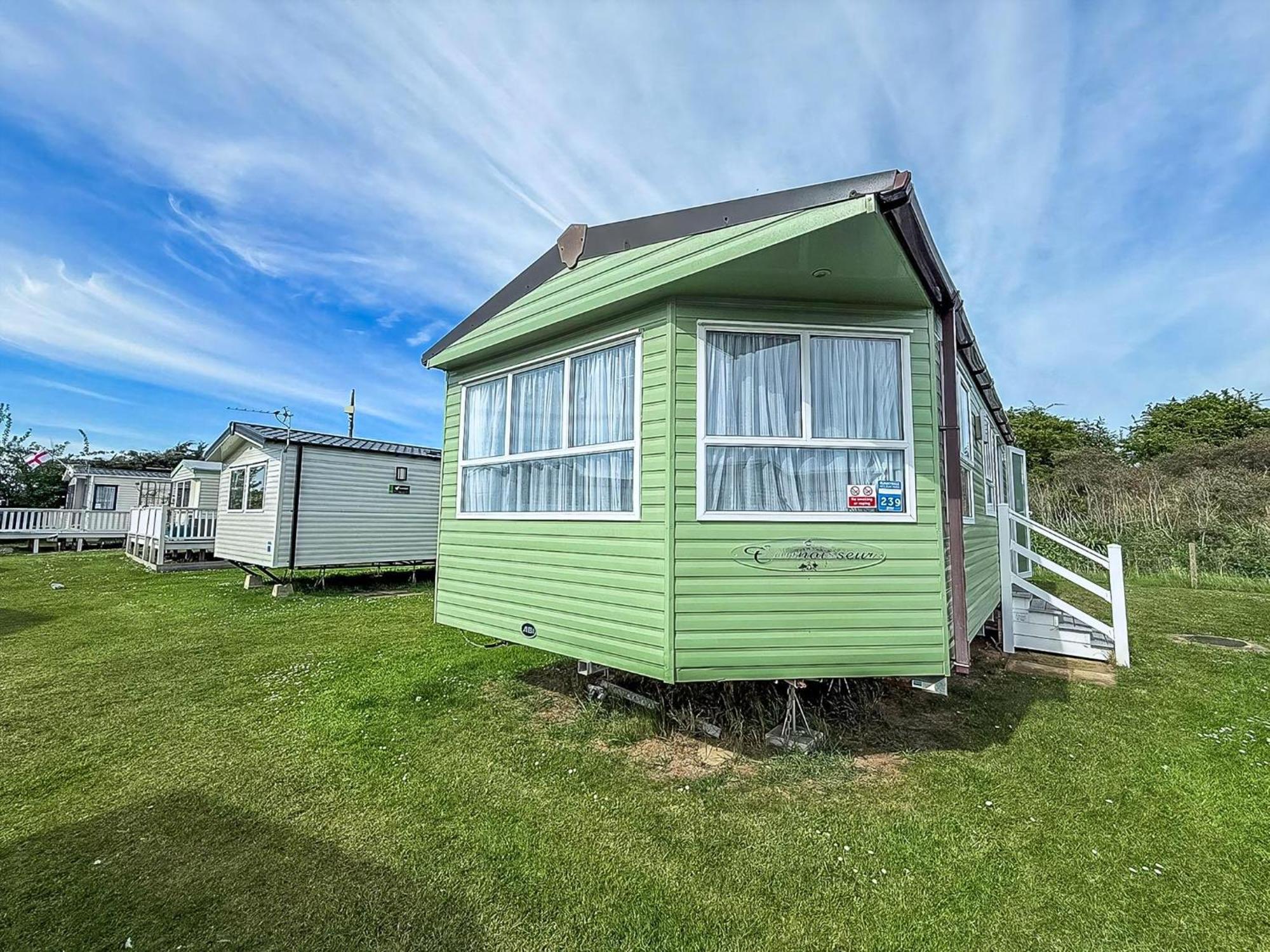 Lovely 8 Berth Caravan At Sunnydale In Lincolnshire Ref 35239S Louth  Exterior photo