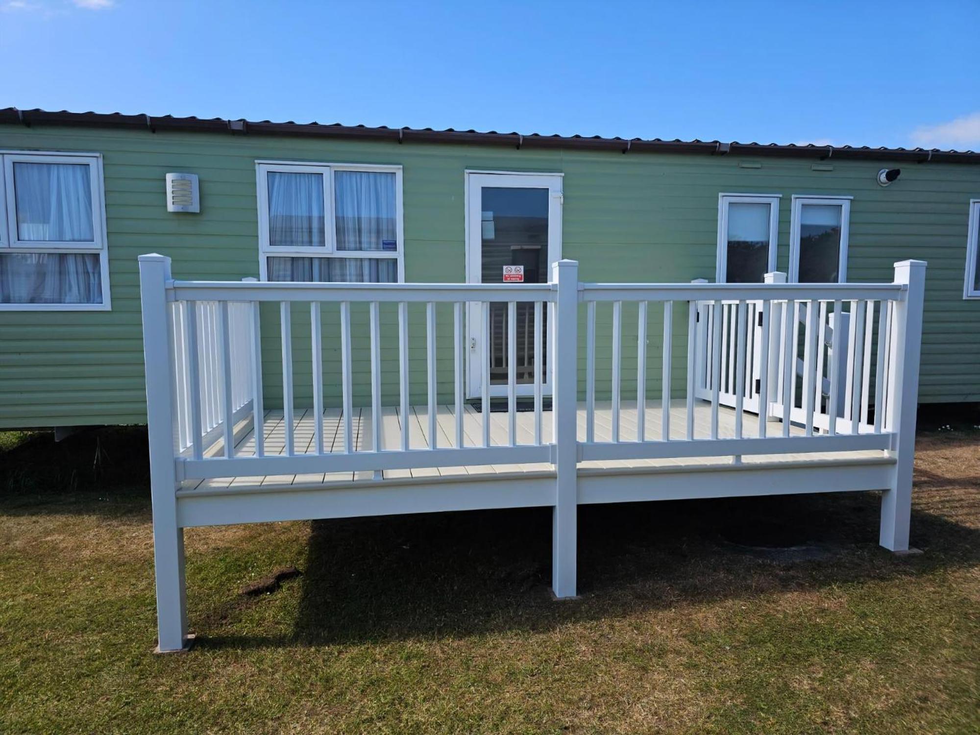 Lovely 8 Berth Caravan At Sunnydale In Lincolnshire Ref 35239S Louth  Exterior photo
